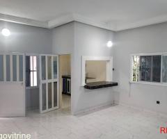 Bel Appartement Chambre Salon Wcd Cuisine Américaine Interne,Baie Vitrée,Placard Seul A L'étage,Cash